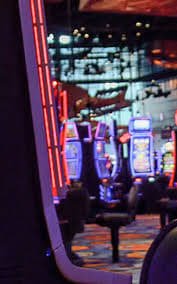 Layar bonus permainan Hacksaw Gaming dengan pengali yang ditampilkan di barca toto